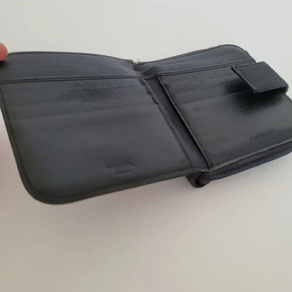 Vintage Prada Milano Black Nylon Saffiano Leather‎ Zip Around Bifold Wallet Made